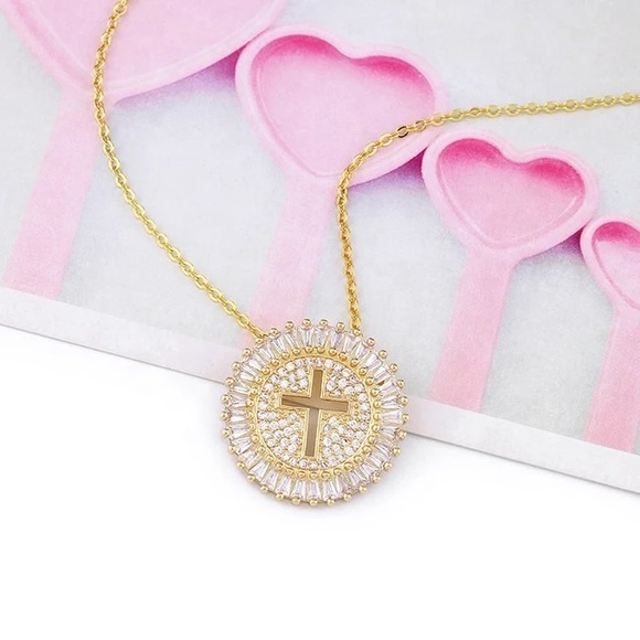 New Unisex Yellow Gold Plated Round Cut Diamond Necklace - Picture 2 of 4